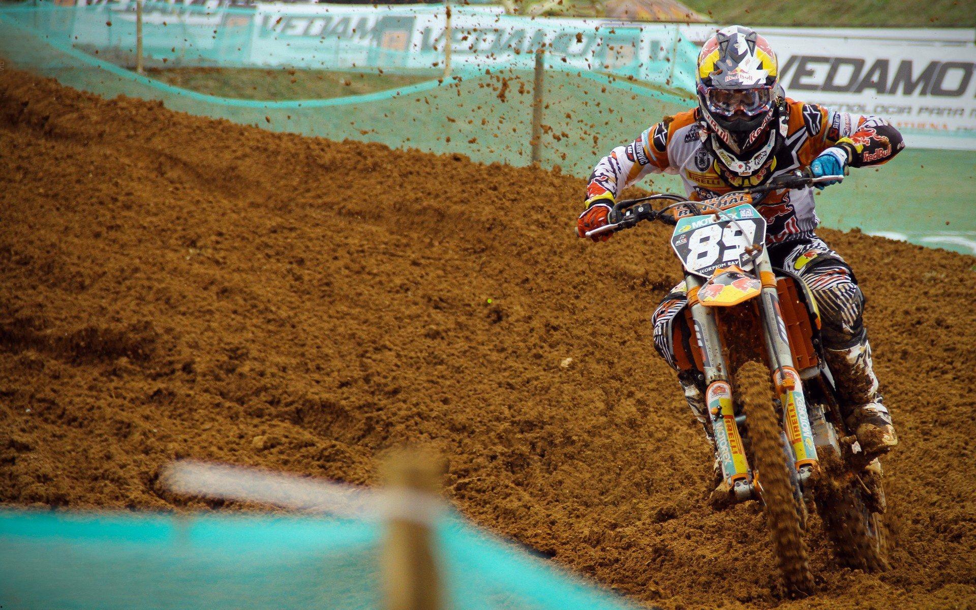 塔瓦雷斯坦言终结能力不足困扰球队，盛赞马丁内斯信任重塑信心