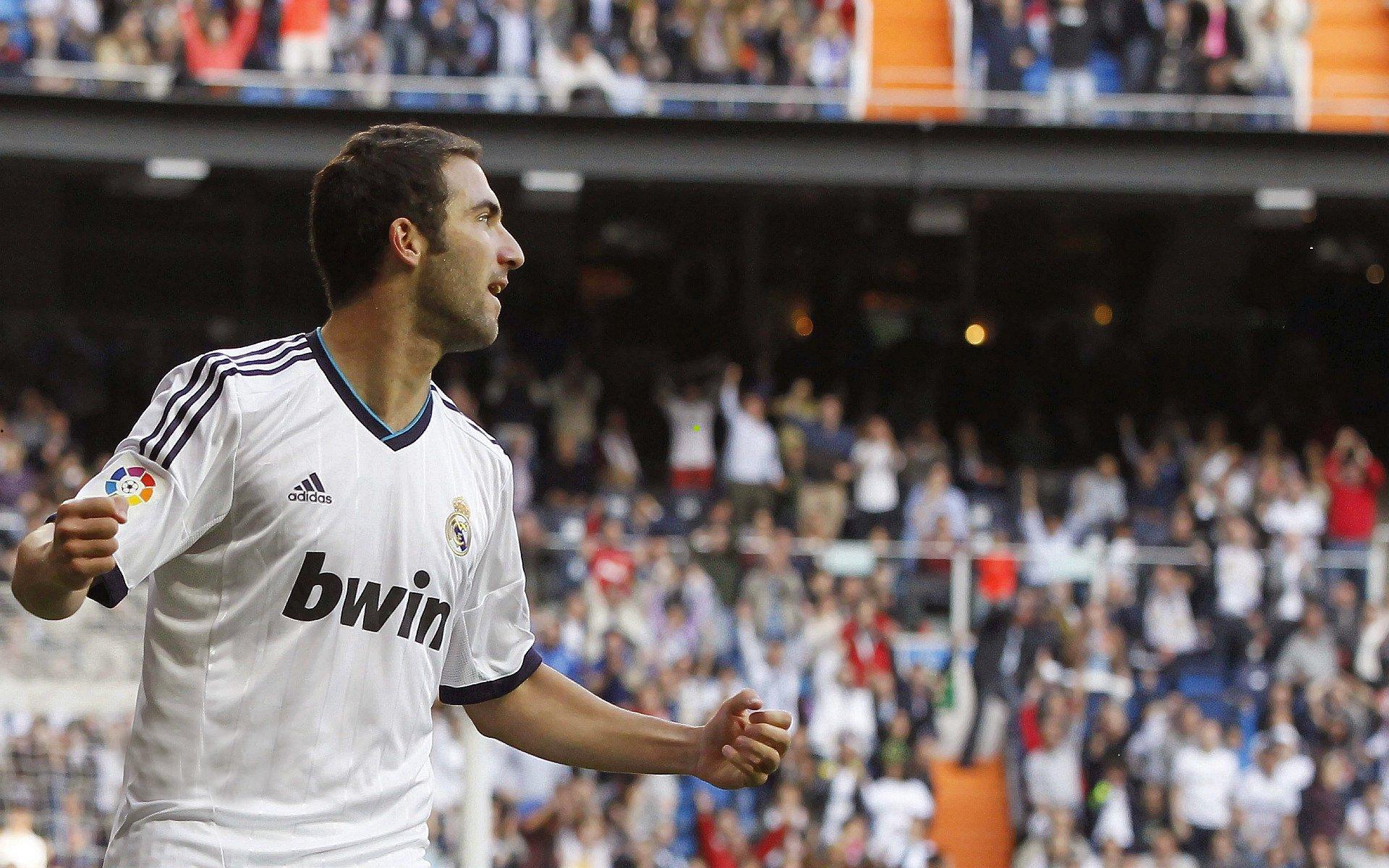 塔瓦雷斯坦言终结能力不足困扰球队，盛赞马丁内斯信任重塑信心