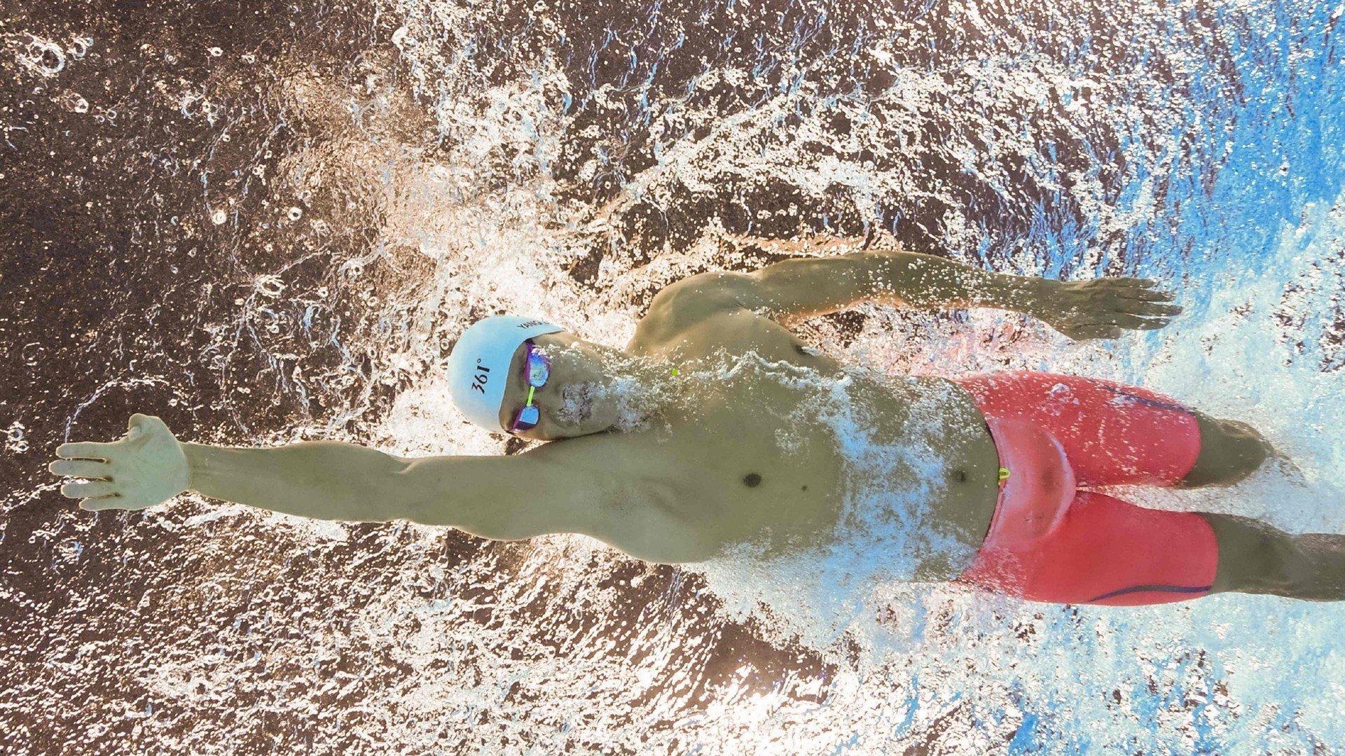 亚冠小组赛激战，奥斯卡点射扳平救主，魏震染红海港1比1憾平光州